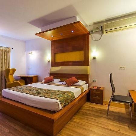 Hotel Riverside Resort And Spa Kumbakonam Exterior photo