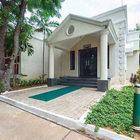 Hotel Riverside Resort And Spa Kumbakonam Exterior photo