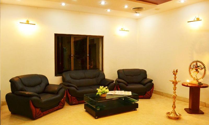 Hotel Riverside Resort And Spa Kumbakonam Exterior photo